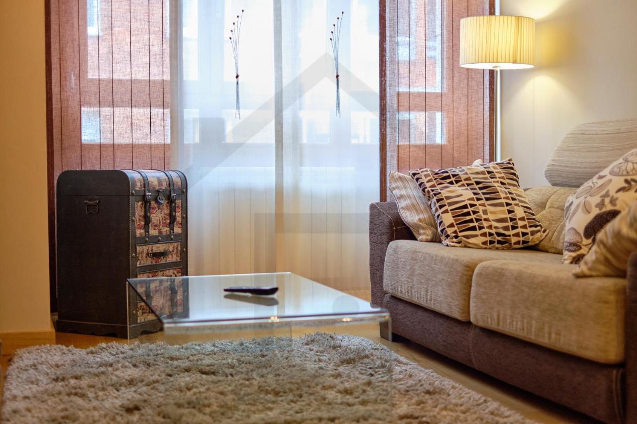 Apartamento Candelaria - Lujo A Un Paso Del Centro Oviedo Kültér fotó